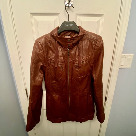 Danier Dark Brown Genuine Leather Jacket, Medium - Picture 6 of 7